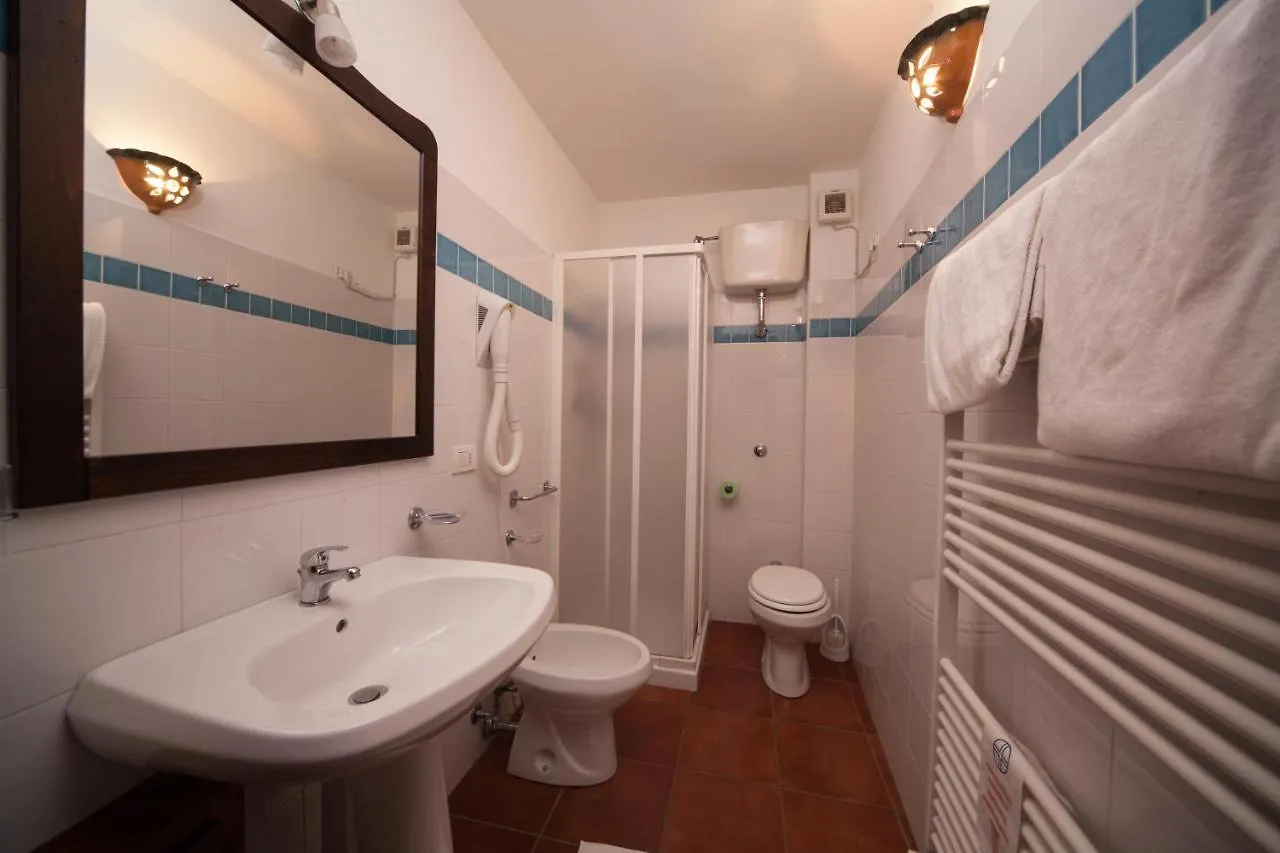 Affitta Camere Casa Delle Rose Villanova Monteleone
