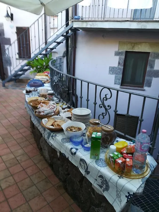 Affittacamere Affitta Camere Casa Delle Rose Villanova Monteleone Italia